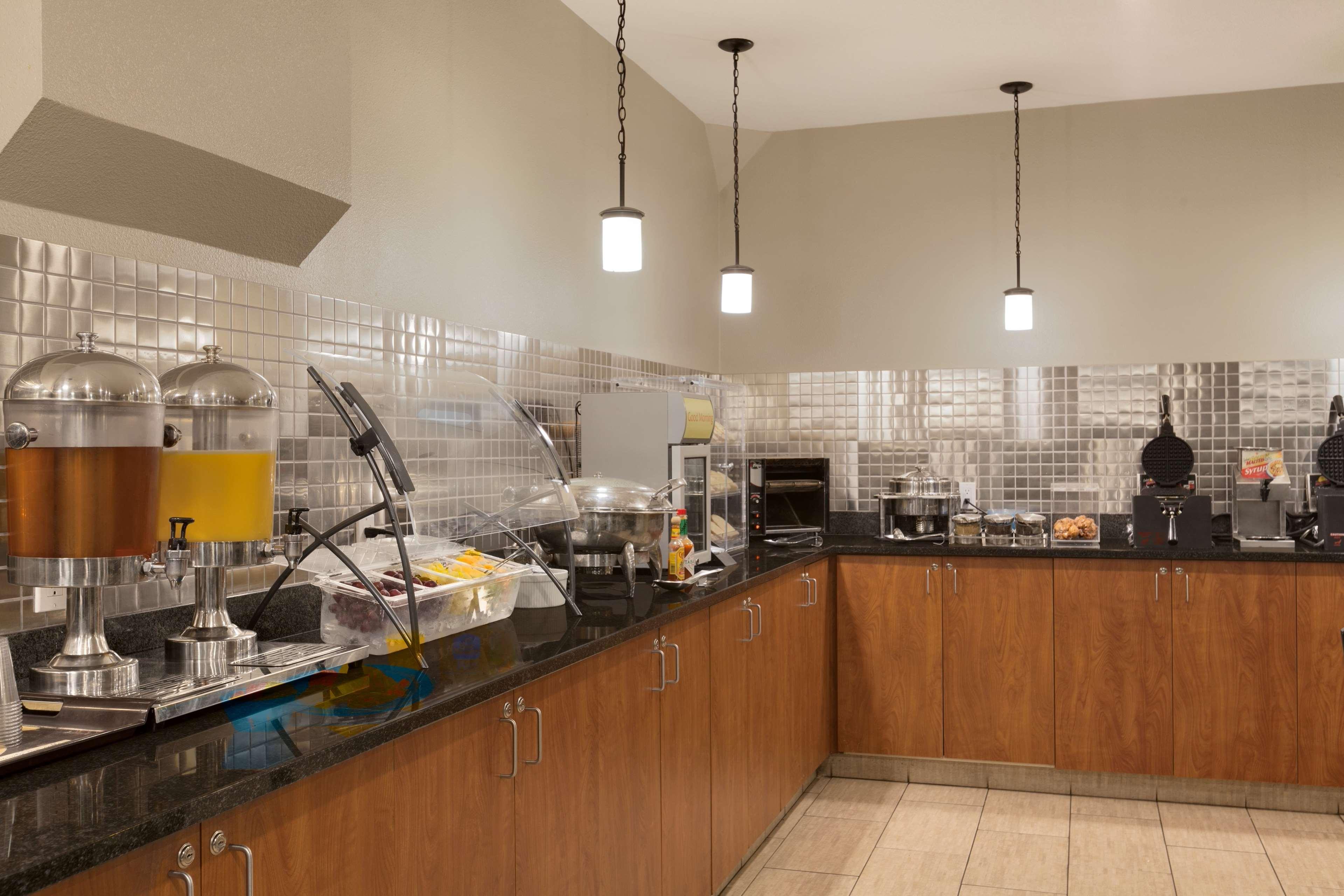 Best Western Plus Peppertree Airport Inn Airway Heights Exterior foto